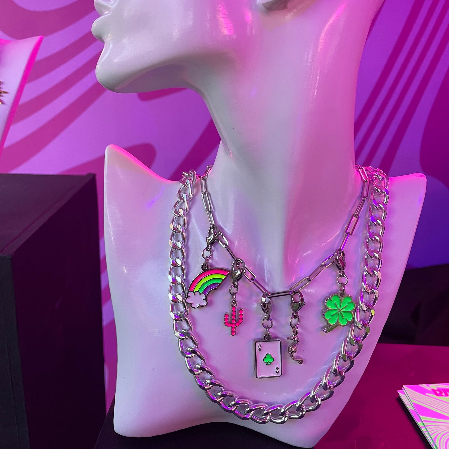 Cadena Not That Basic (Silver)