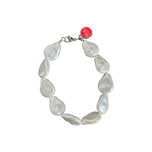 Mitad White Cloud