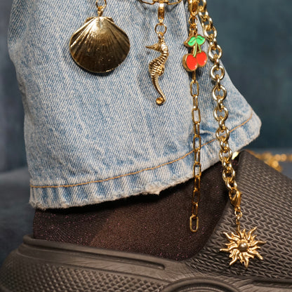 Charm Golden Seashell
