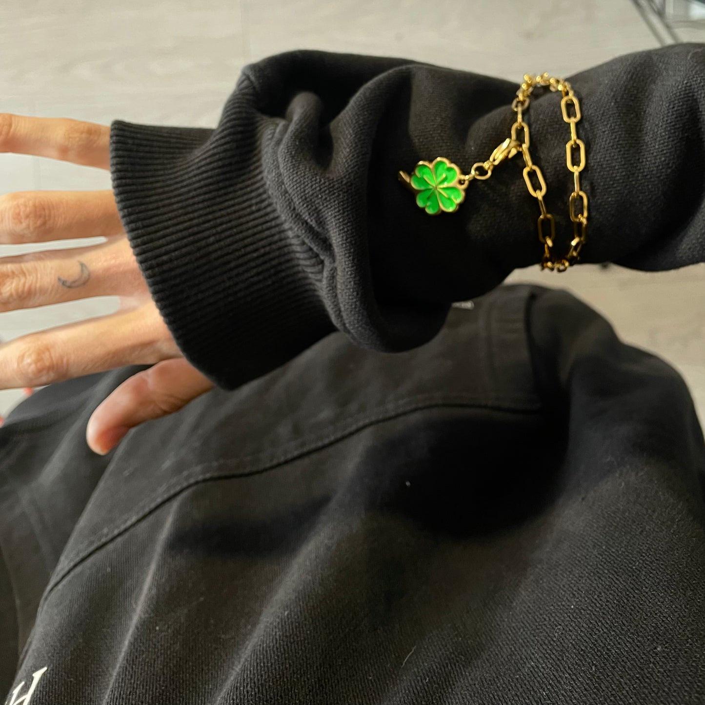 Cadena Not That Basic (Gold)