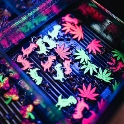 Charm Green Dino (Silver-Neón)