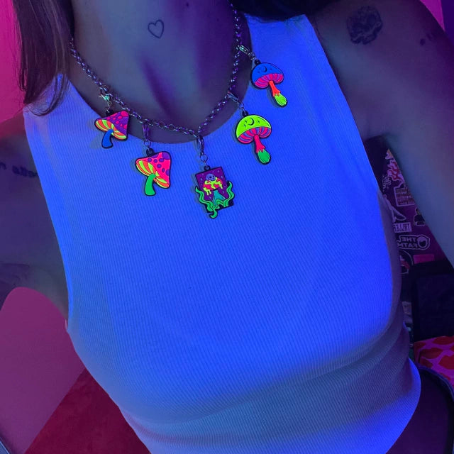 Charm Pink Fantastic Fungi (Neón)